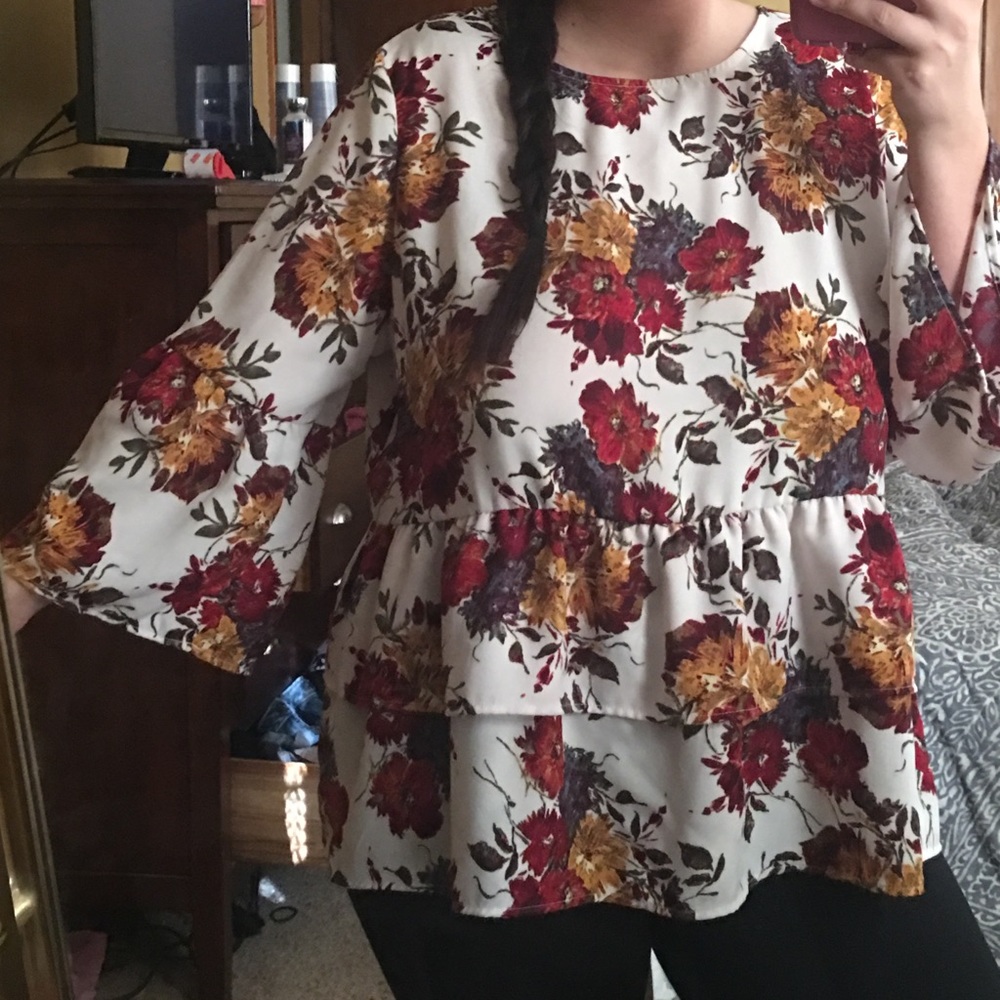 XL Floral blouse